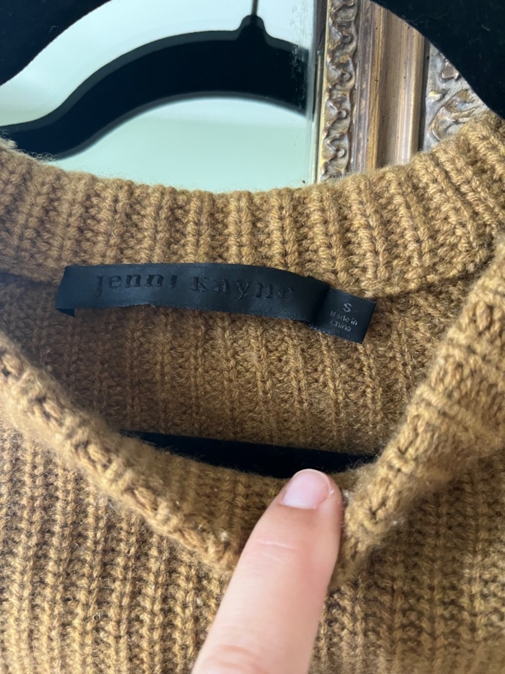 Jenni Kayne Ochre 100% cashmere sweater - Picture 3 of 4